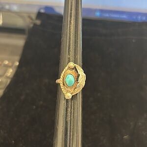 Vintage sterling silver and turquoise Navajo ring size 5